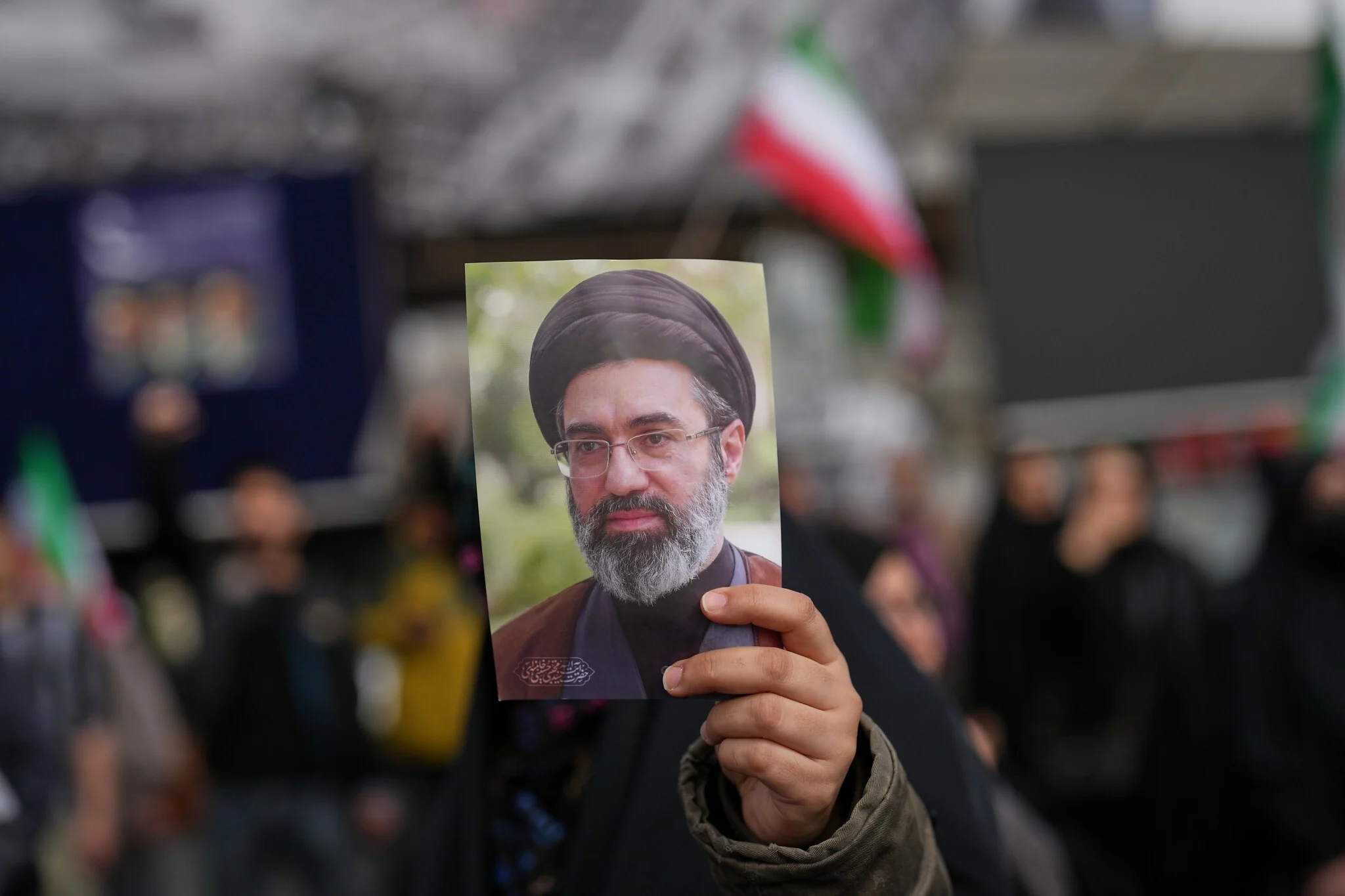 Mojtaba Khamenei Injuries Raise Leadership Questions