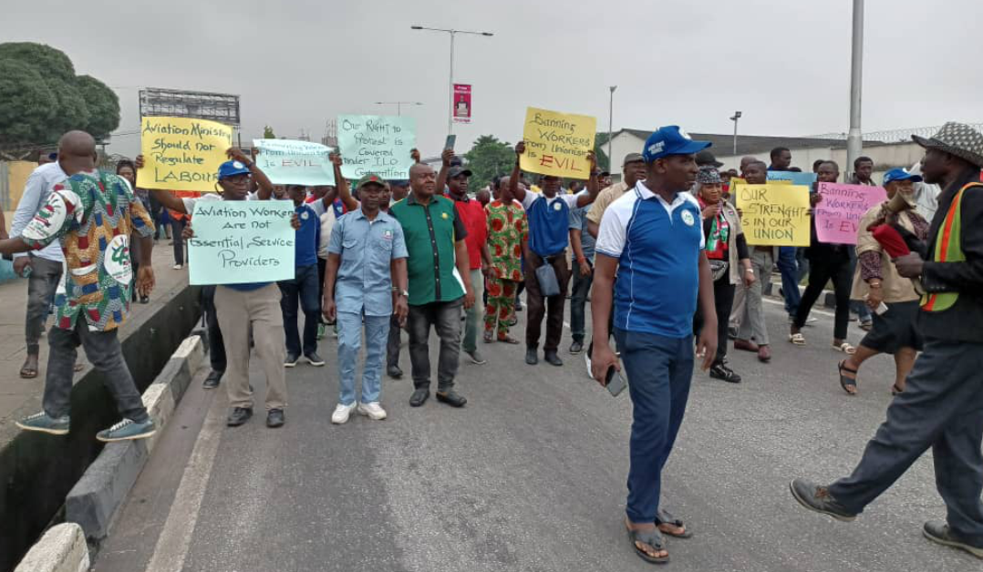 Federal Workers Strike Threat Highlights Wage Crisis