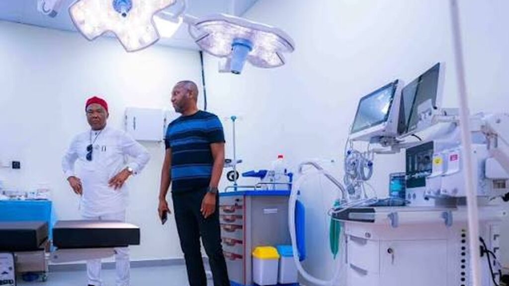 ROBOTICS SURGERY ROOM WITH HOPE 4