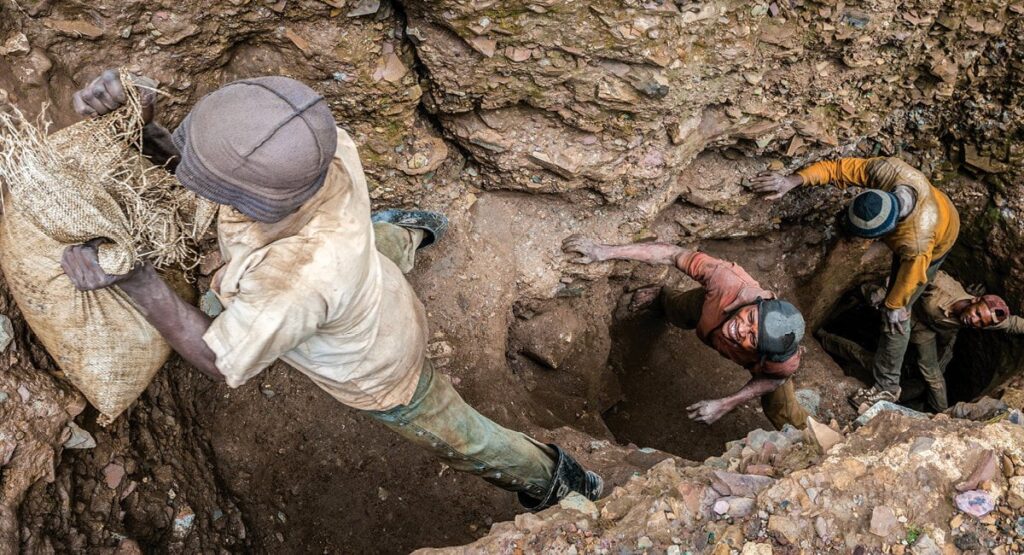 real photograph of Congolese mining workers